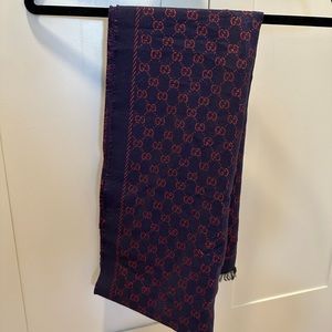 Gucci scarf